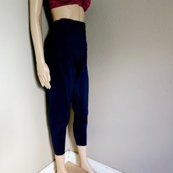 Nike Firm Support Athletic Women’s Pant - Picture 1 of 5